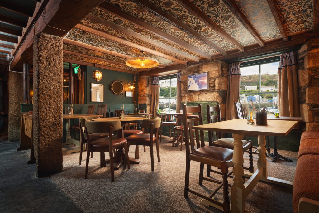 Commercial Building Services Devon RM Builders