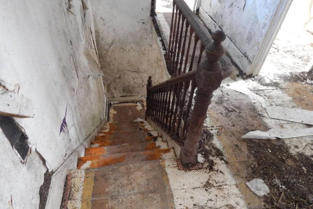 Clodhouse Farmhouse Restoration Devon by RM Builders and Contractors ltd